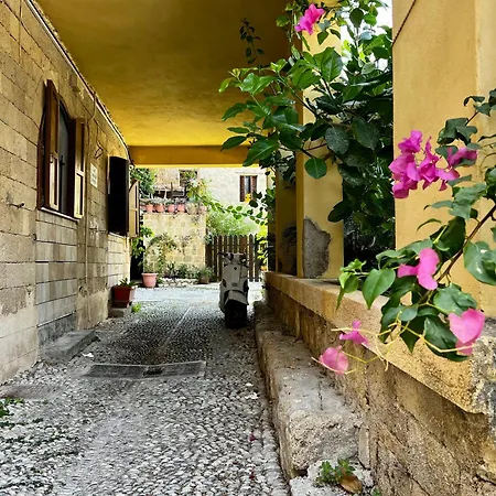 The Knight And The Pomegranate - Luxury Medieval Rhodes City